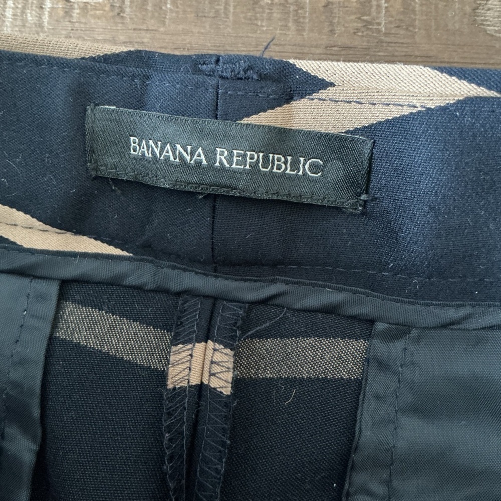 Banana Republic Woman’s Blue/Tan Striped Trouser Ryan Pants Size 2 - Picture 2 of 10